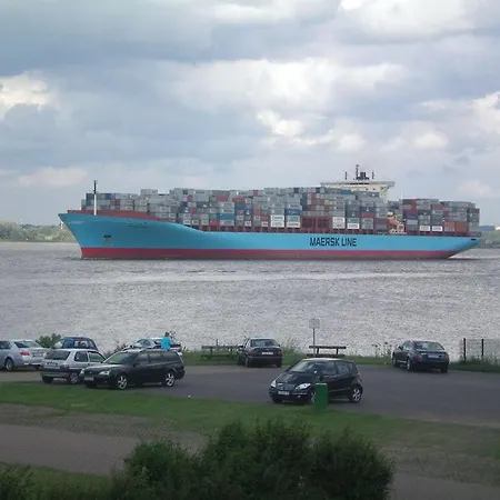 On The Elbe Dike